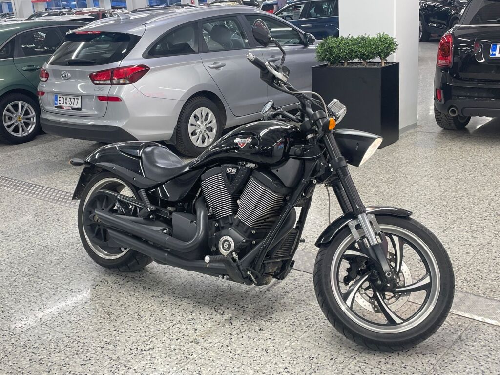 Victory HAMMER 8 BALL 2015 