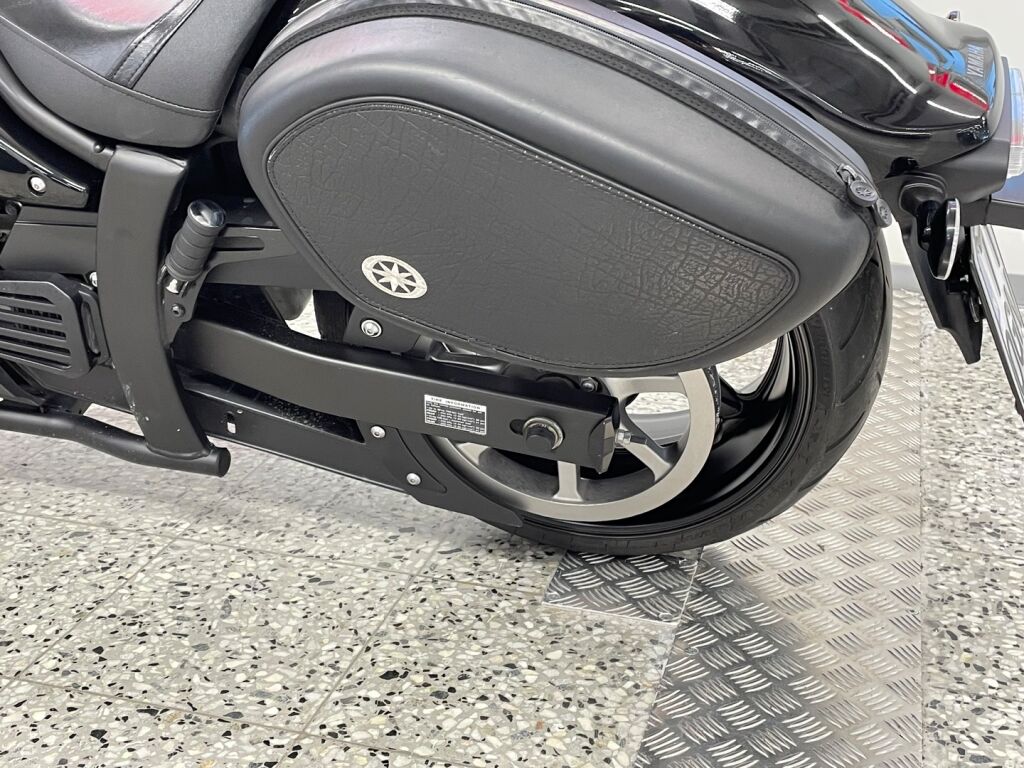Yamaha XVS 2015 