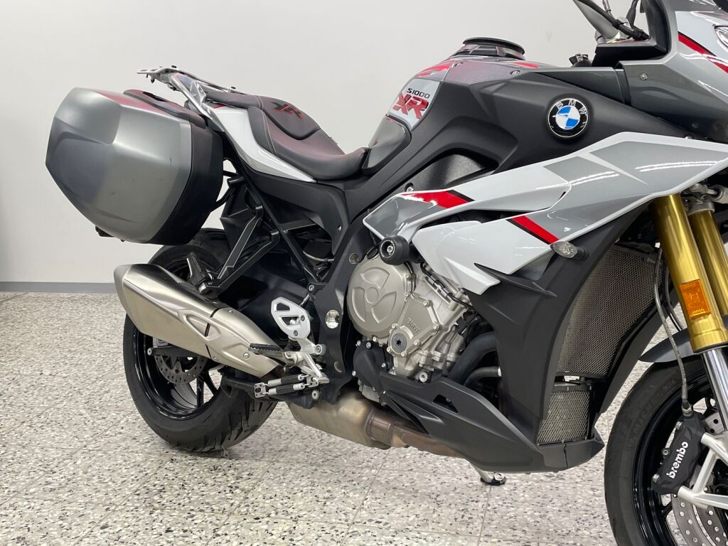 BMW S 2018 