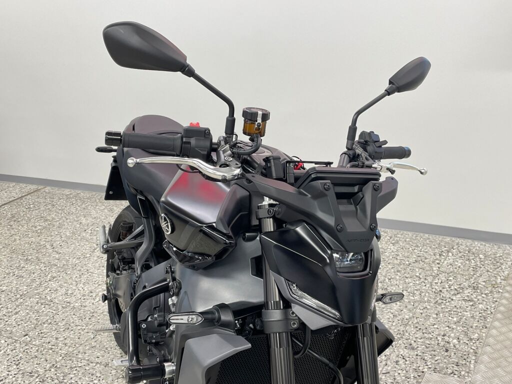 Yamaha MT-09 2025 