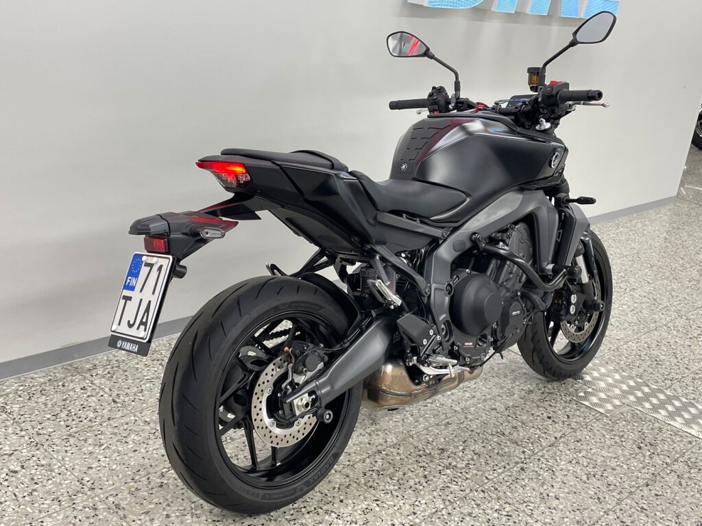 Yamaha MT-09 2025 