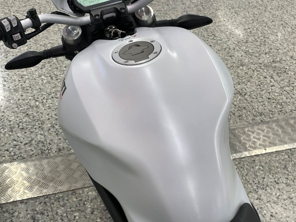 Ducati MONSTER 2019 Valkoinen