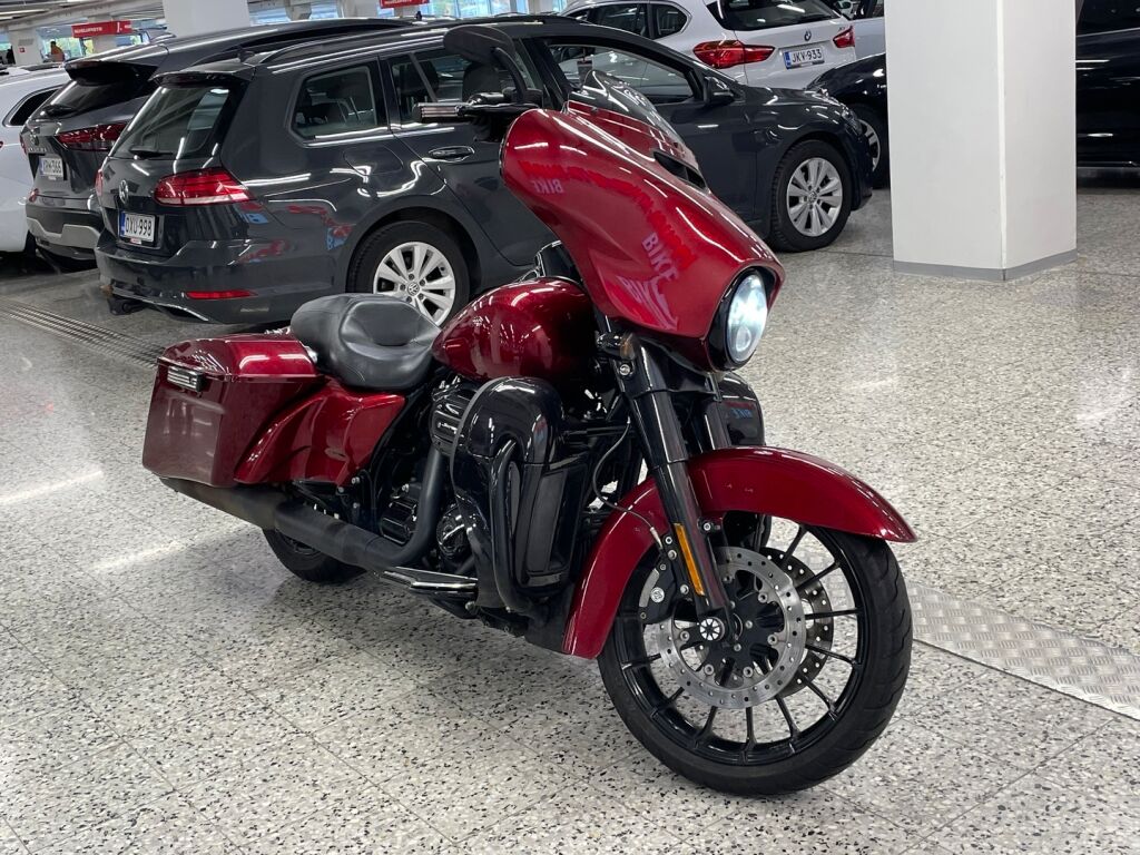 Harley-davidson TOURING 2018 Punainen