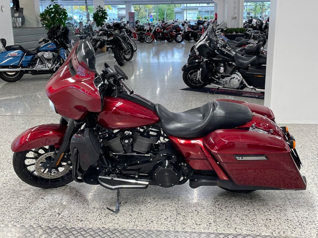 Harley-davidson TOURING 2018 Punainen