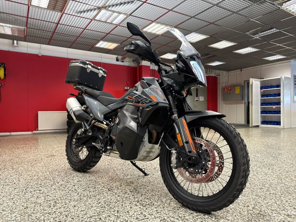 Ktm 890 2021 