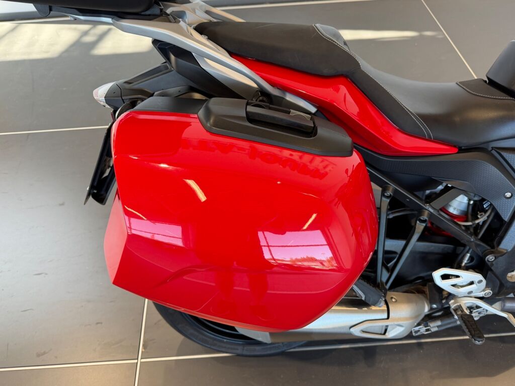 BMW S 2015 