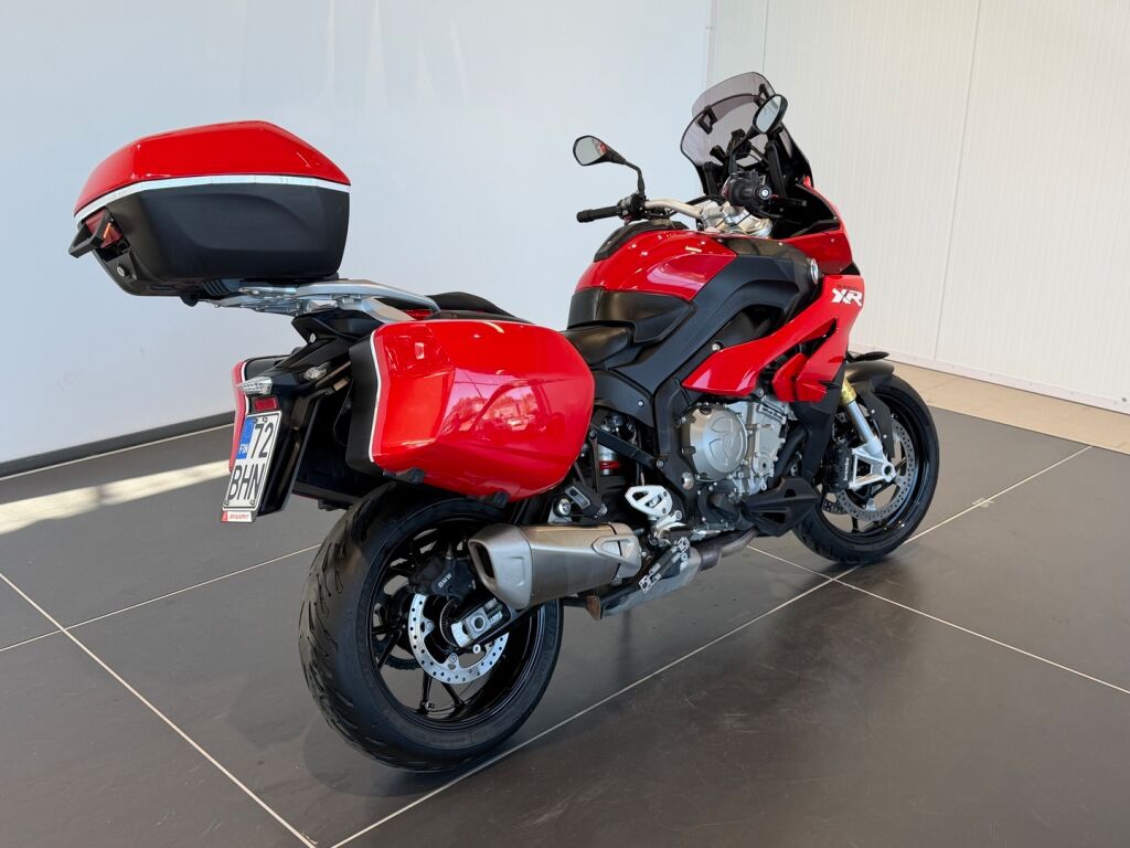 BMW S 2015 