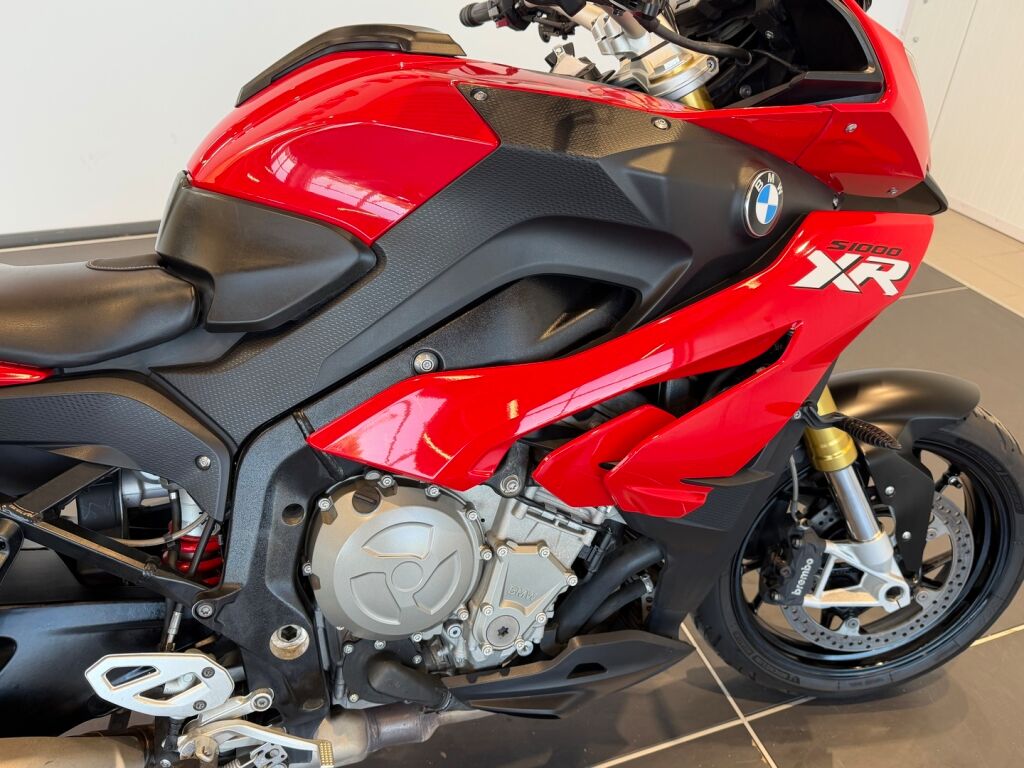 BMW S 2015 