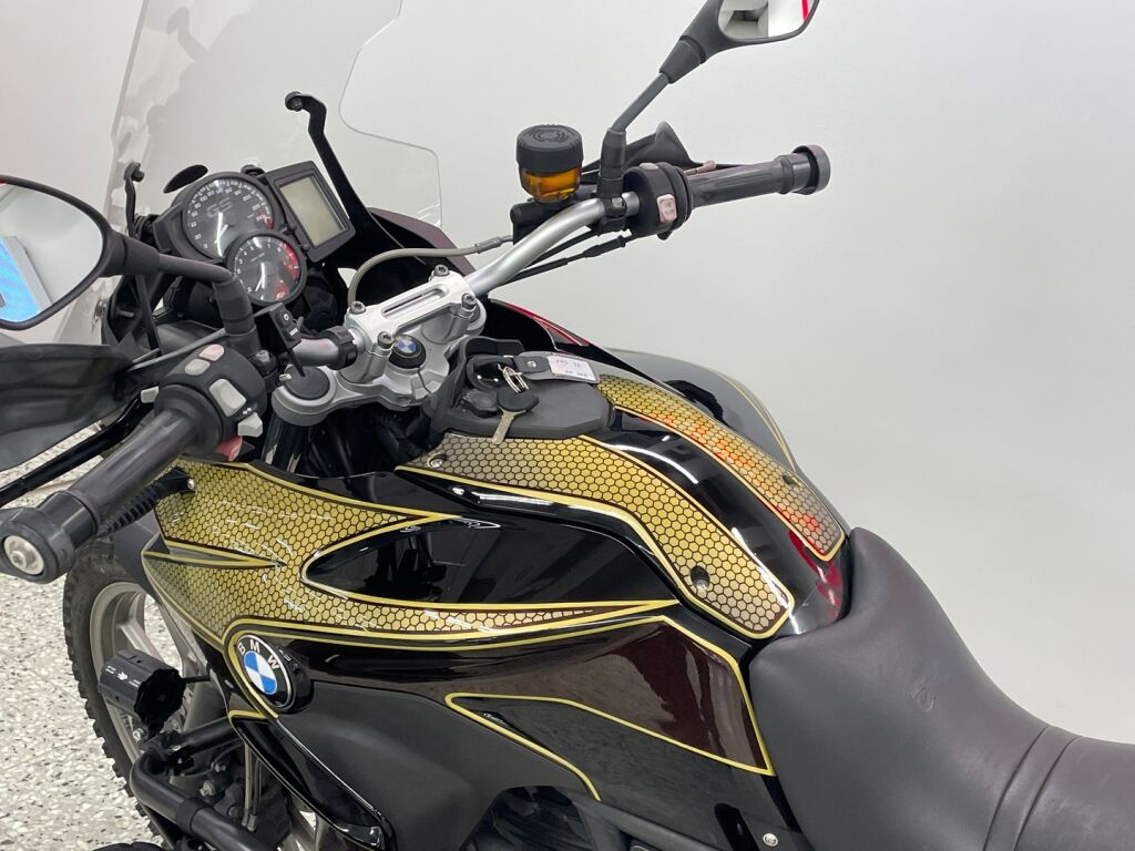 BMW F 2013 