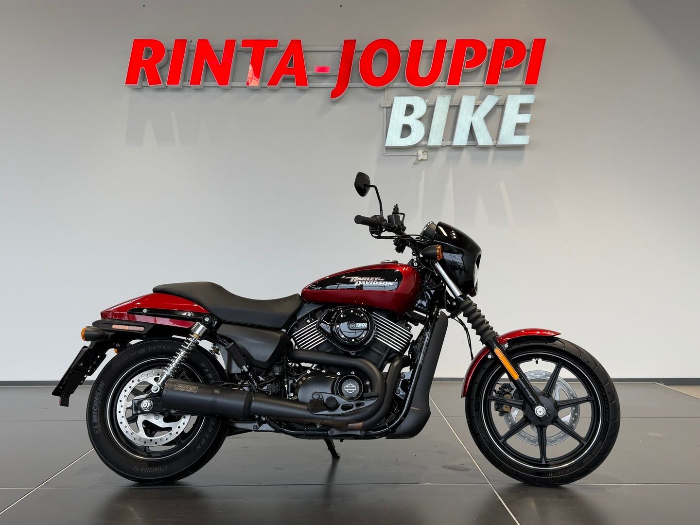 Harley-davidson STREET