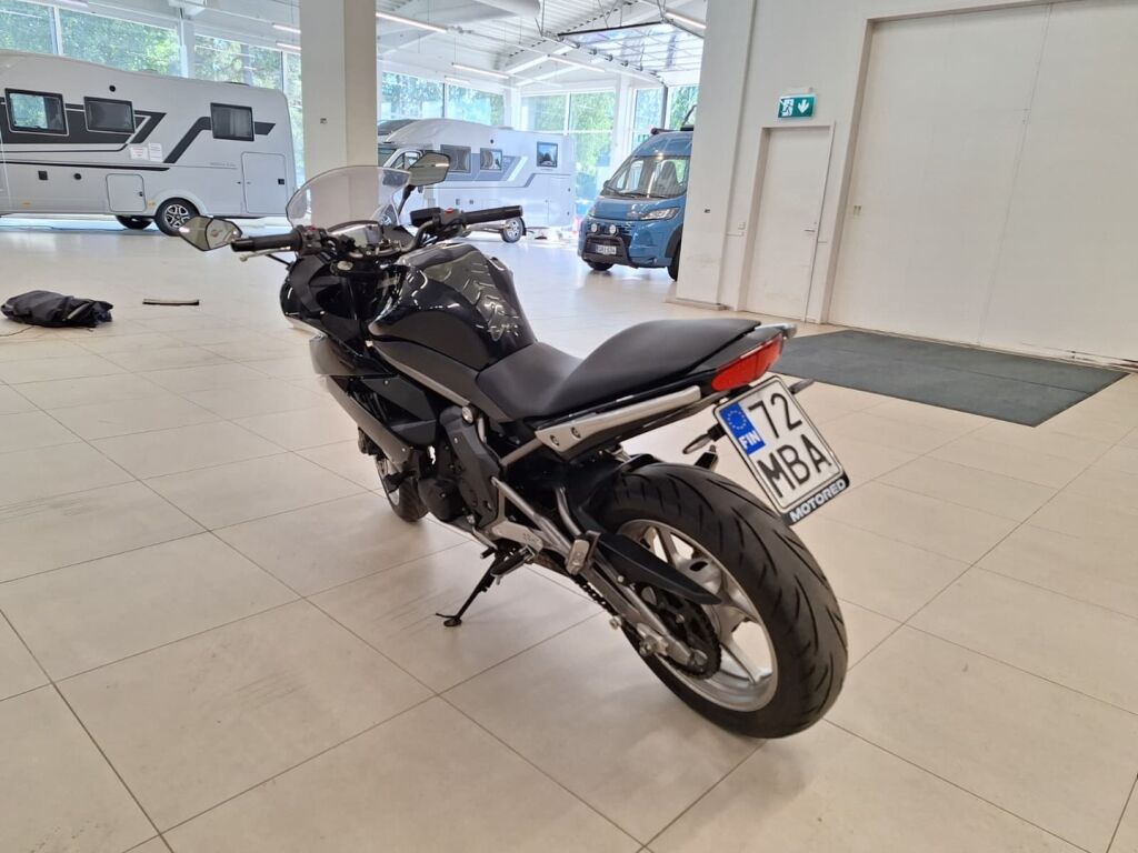 Kawasaki ER-6F 2010 