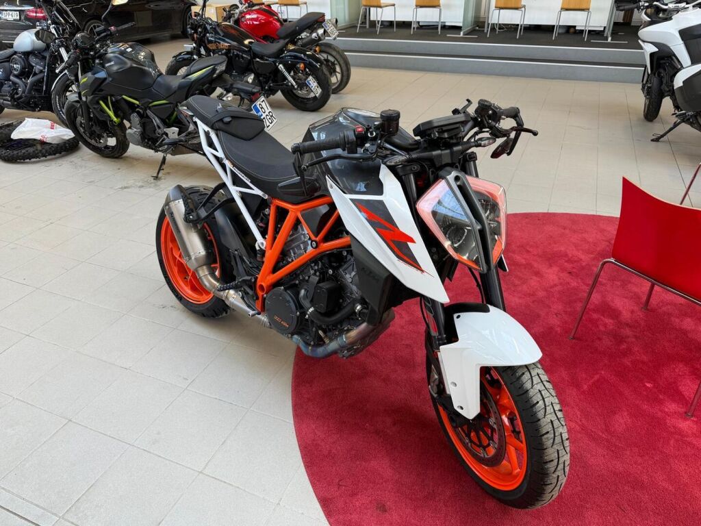 Ktm 1290 2018 Valkoinen