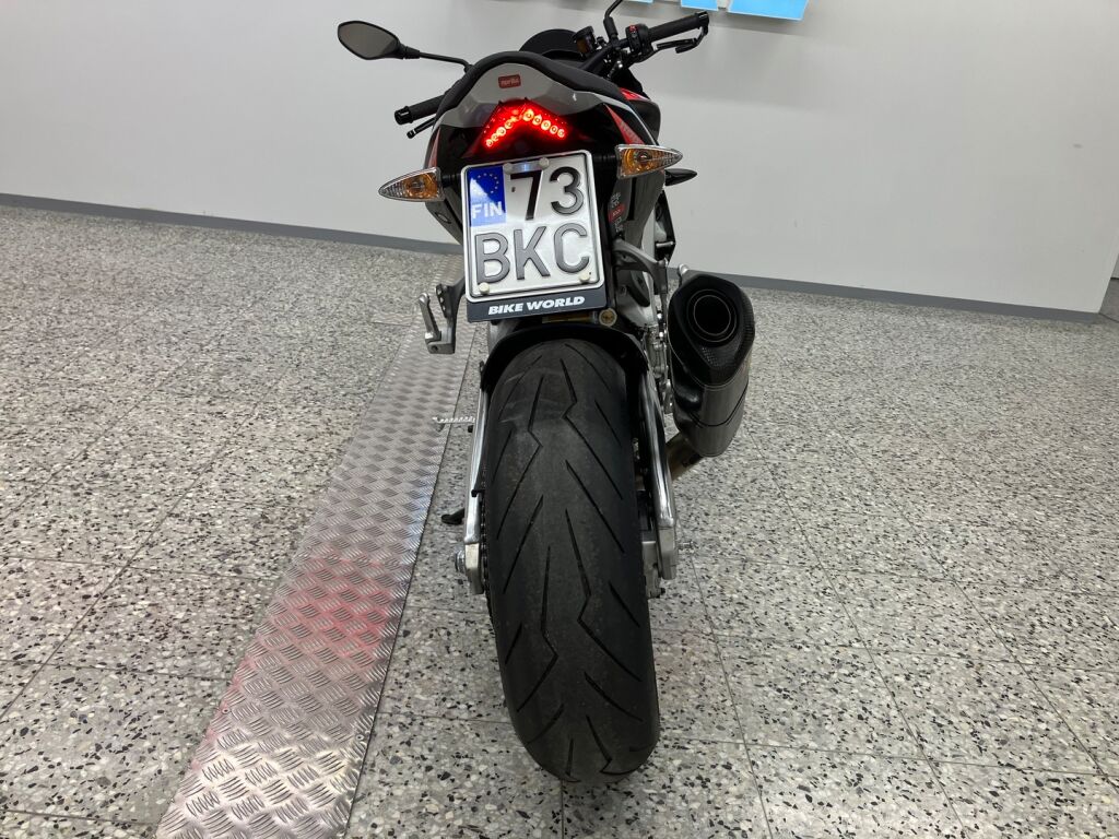 Aprilia Tuono 2017 