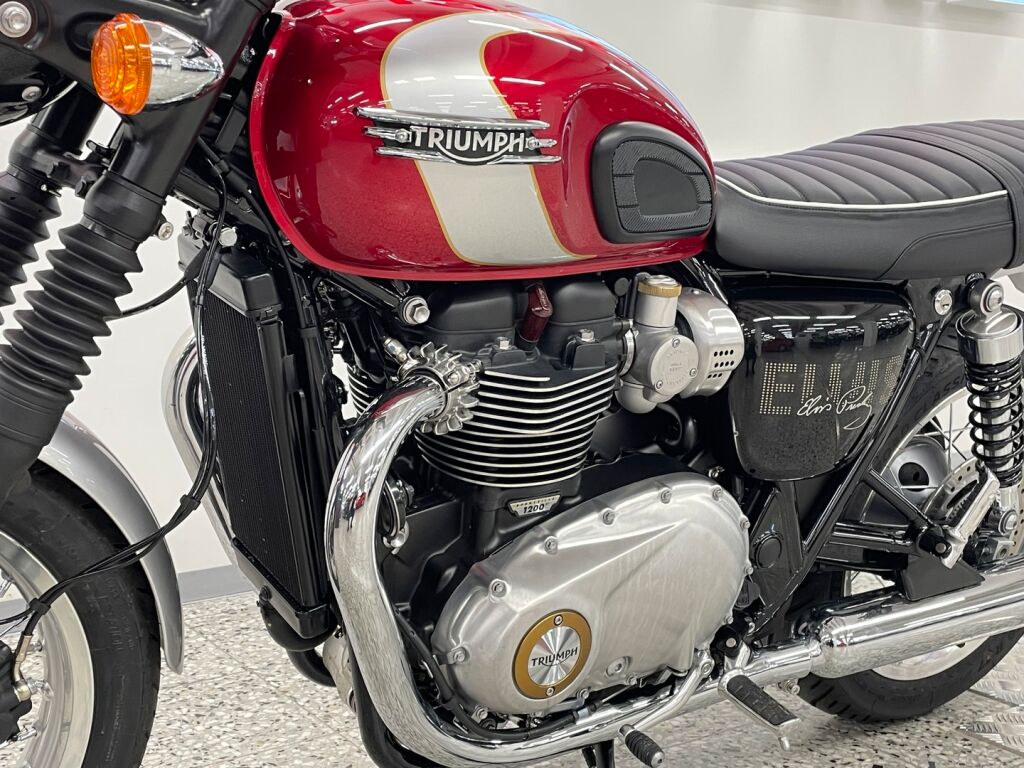 Triumph BONNEVILLE 2024 