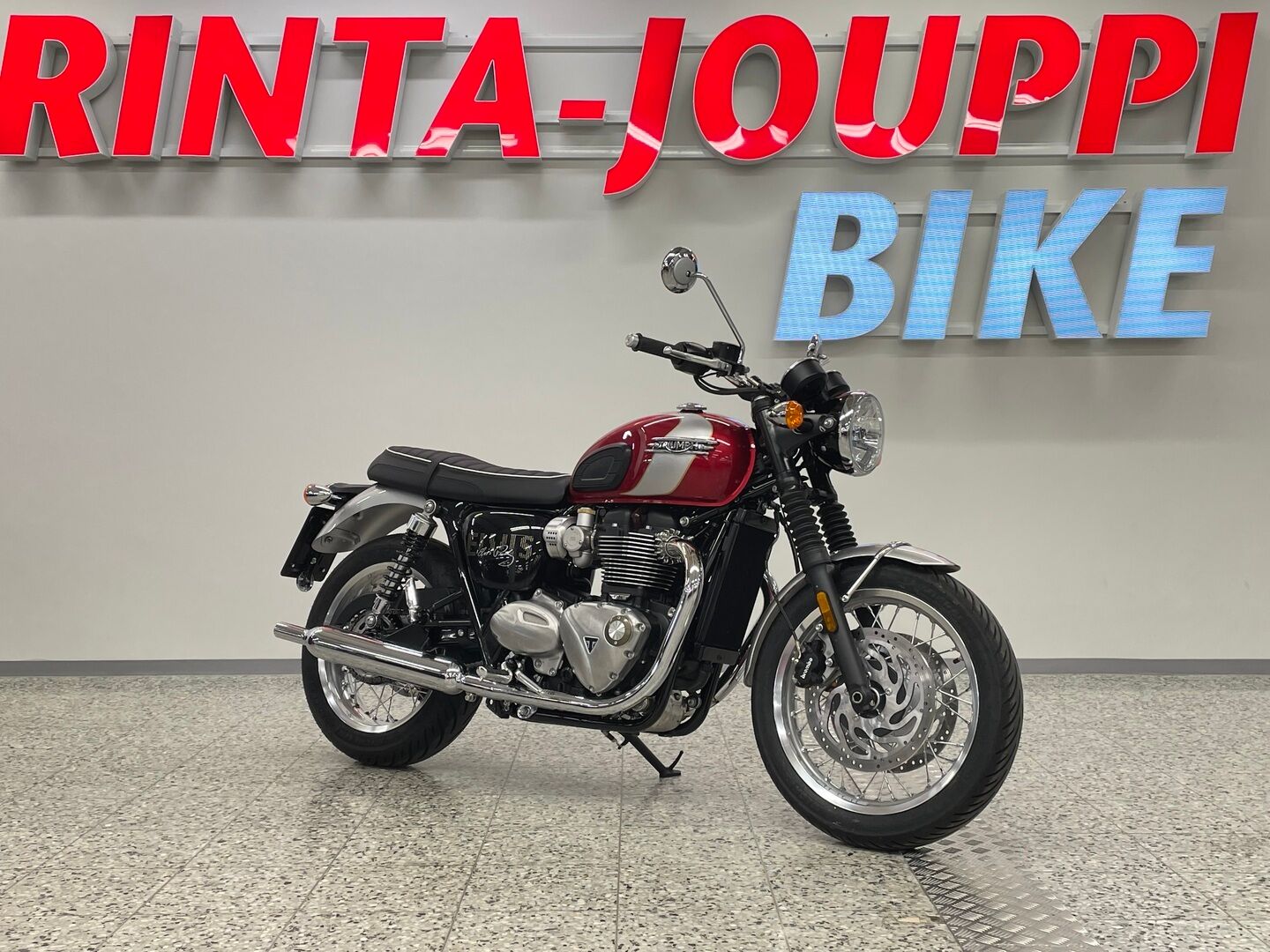 Triumph BONNEVILLE