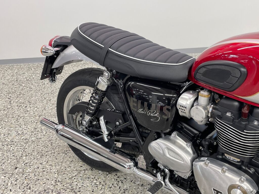 Triumph BONNEVILLE 2024 