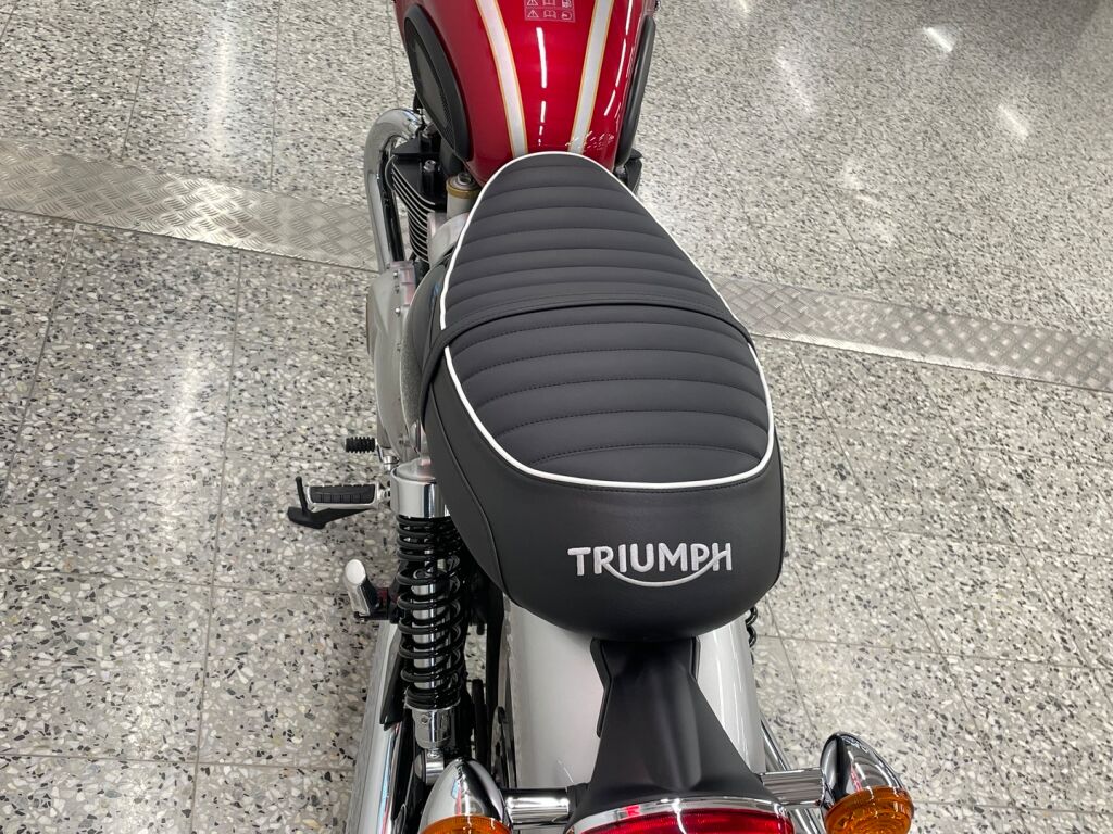 Triumph BONNEVILLE 2024 