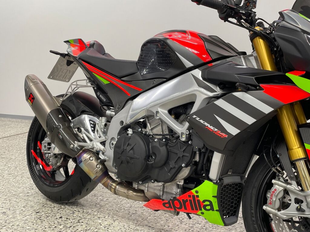 Aprilia TUONO 2022 