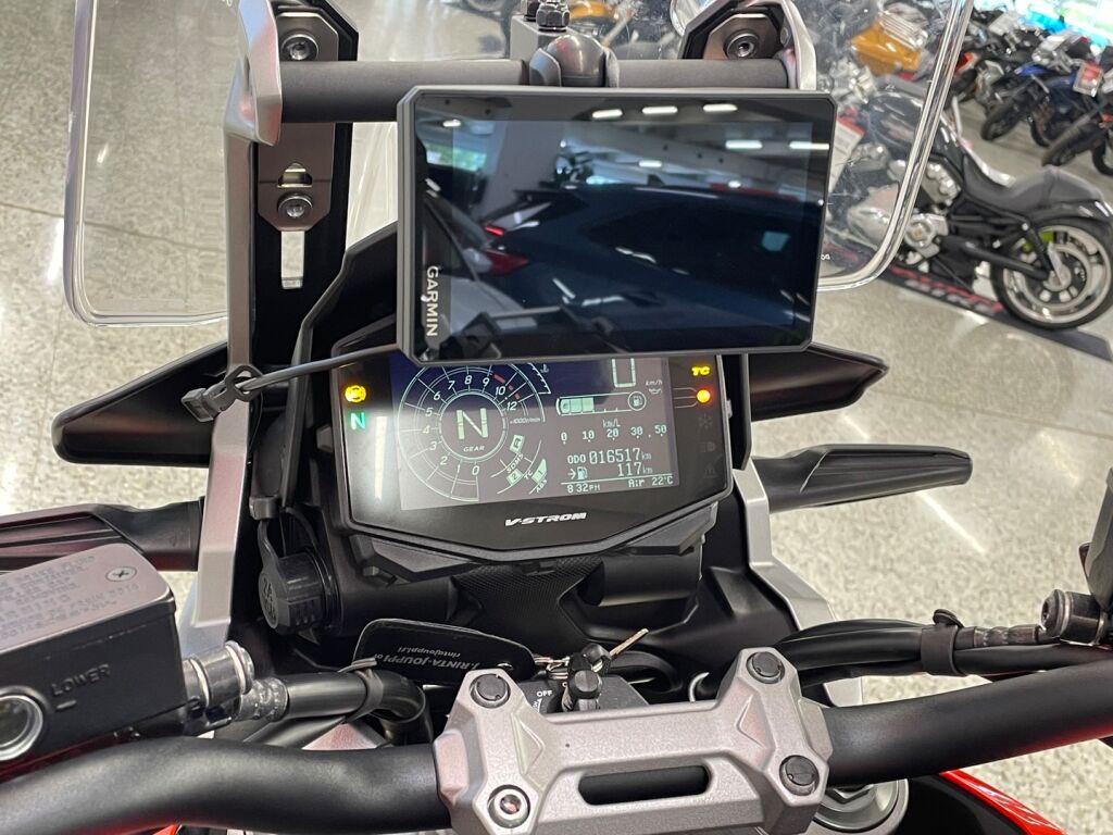 Suzuki DL 2020 