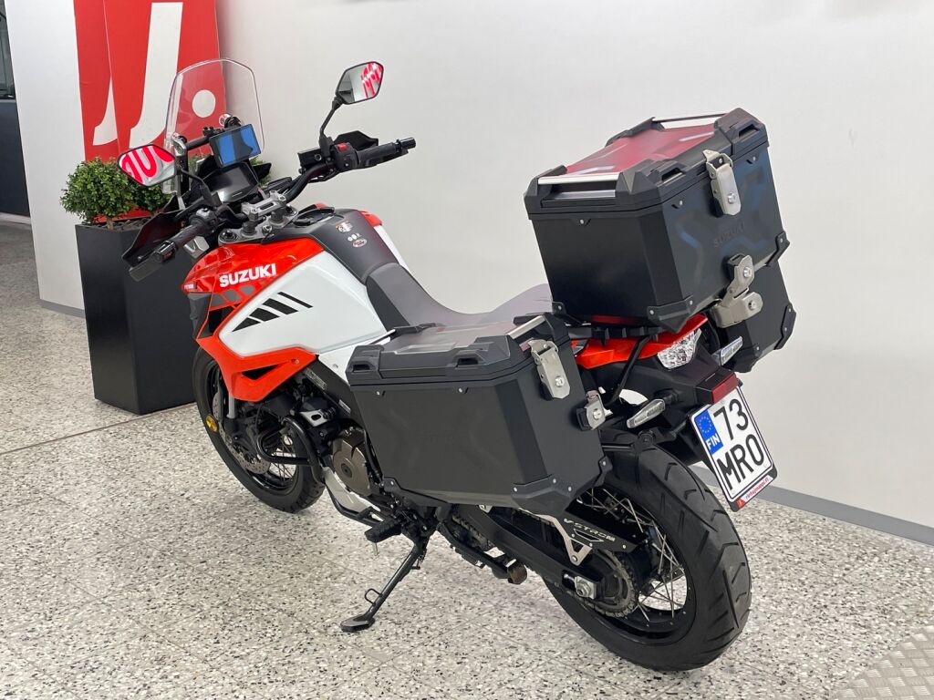 Suzuki DL 2020 