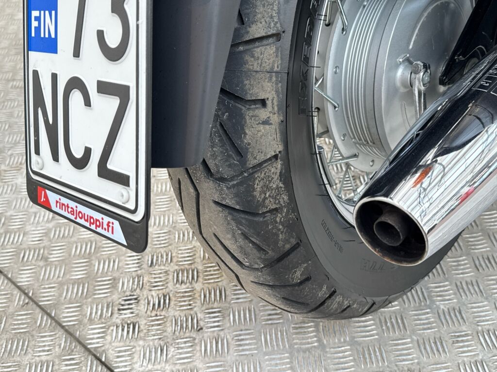 Yamaha XVS 2001 Musta