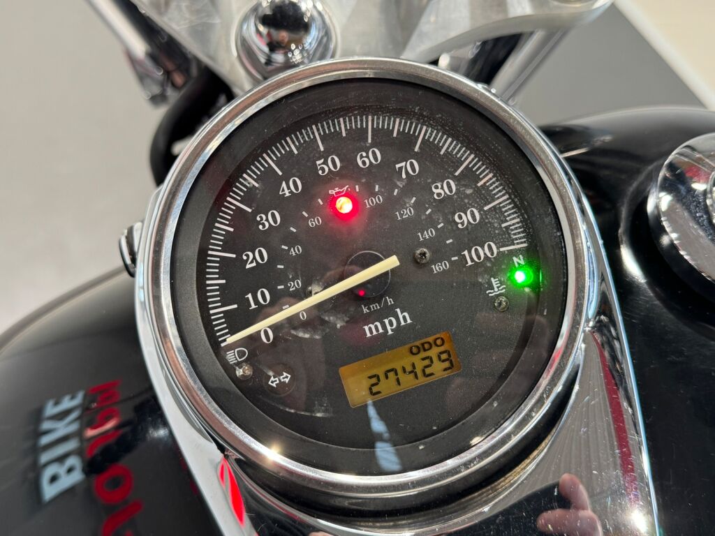 Honda SHADOW 2003 Musta