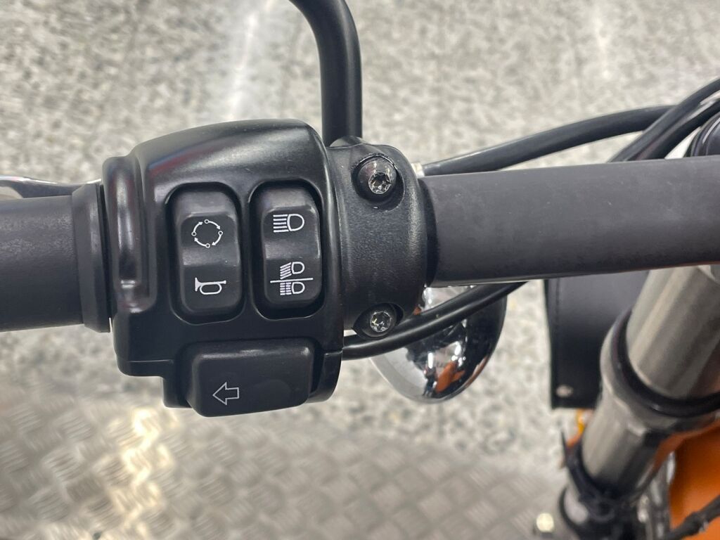 Harley-davidson SPORTSTER 2016 Musta