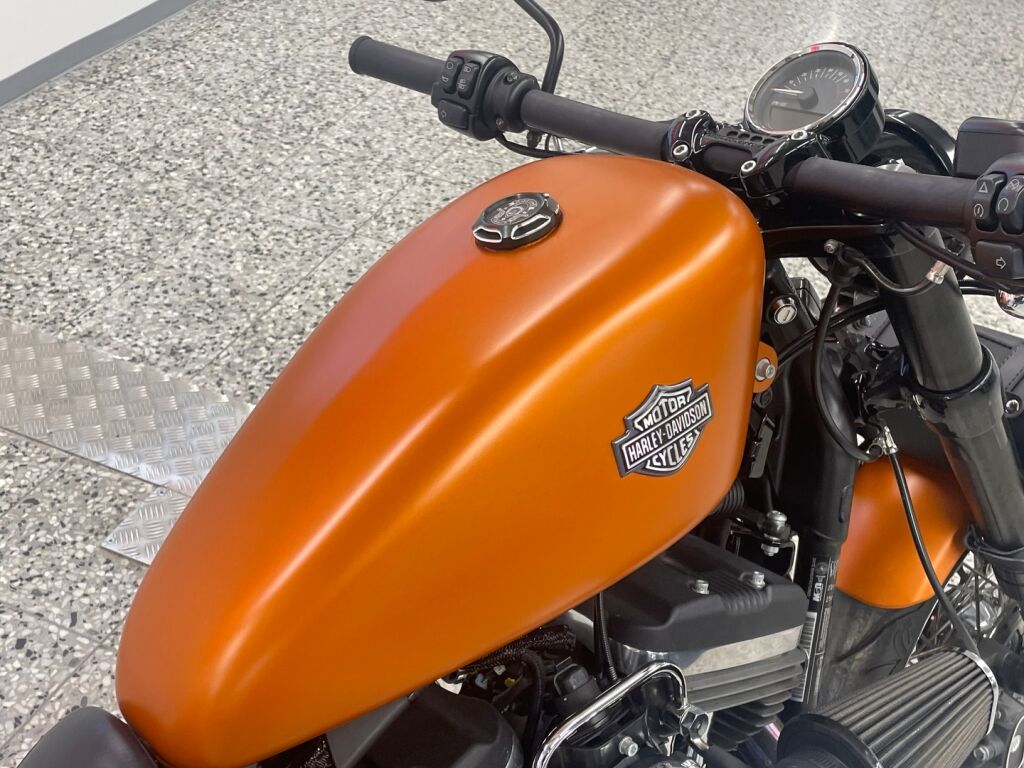Harley-davidson SPORTSTER 2016 Musta
