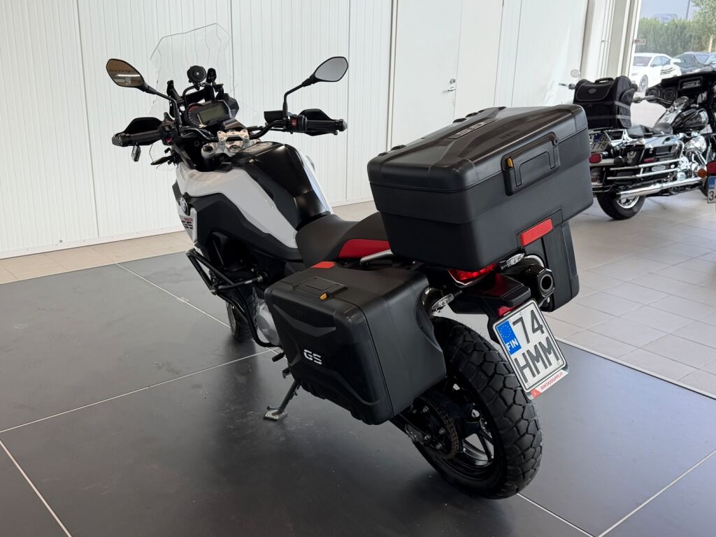 BMW F 2020 Valkoinen