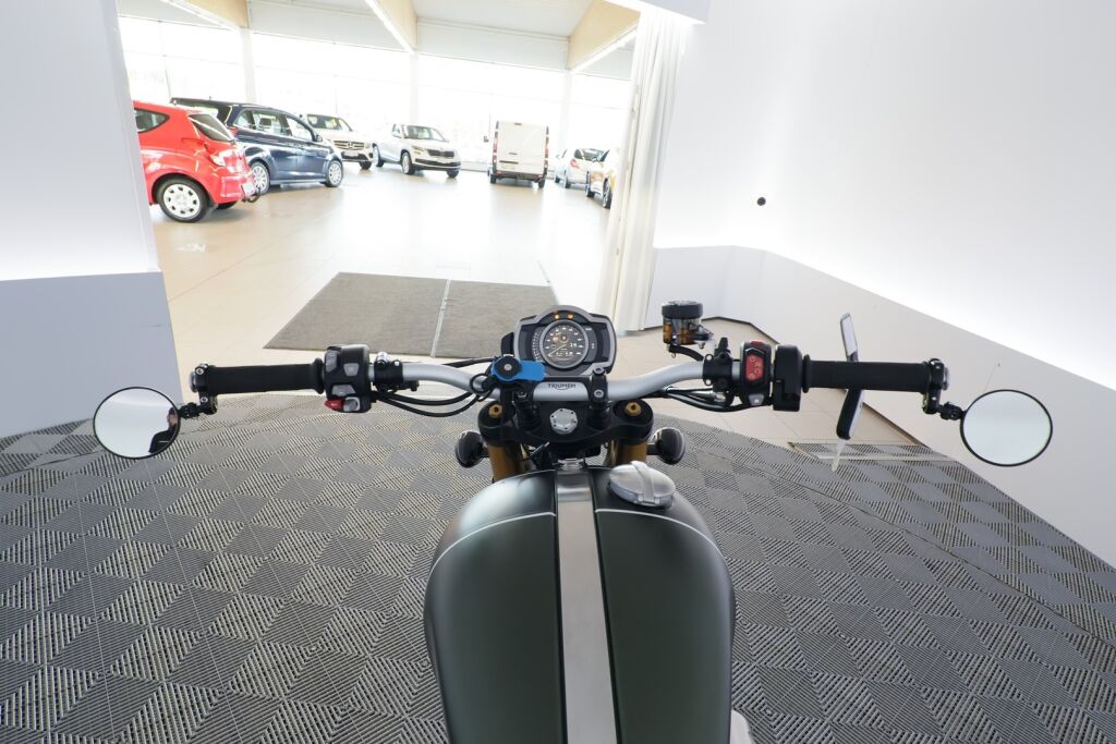 Triumph SCRAMBLER 2023 