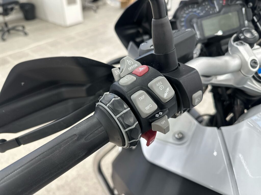 BMW R 2017 Harmaa