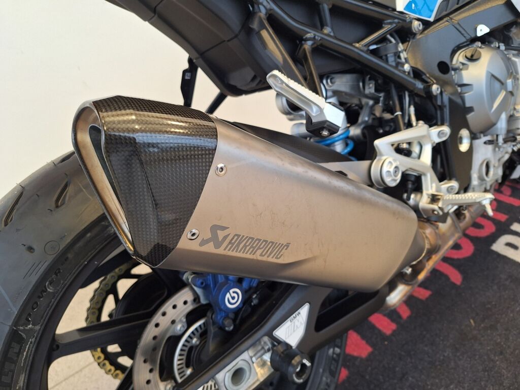 BMW M 2023 Valkoinen