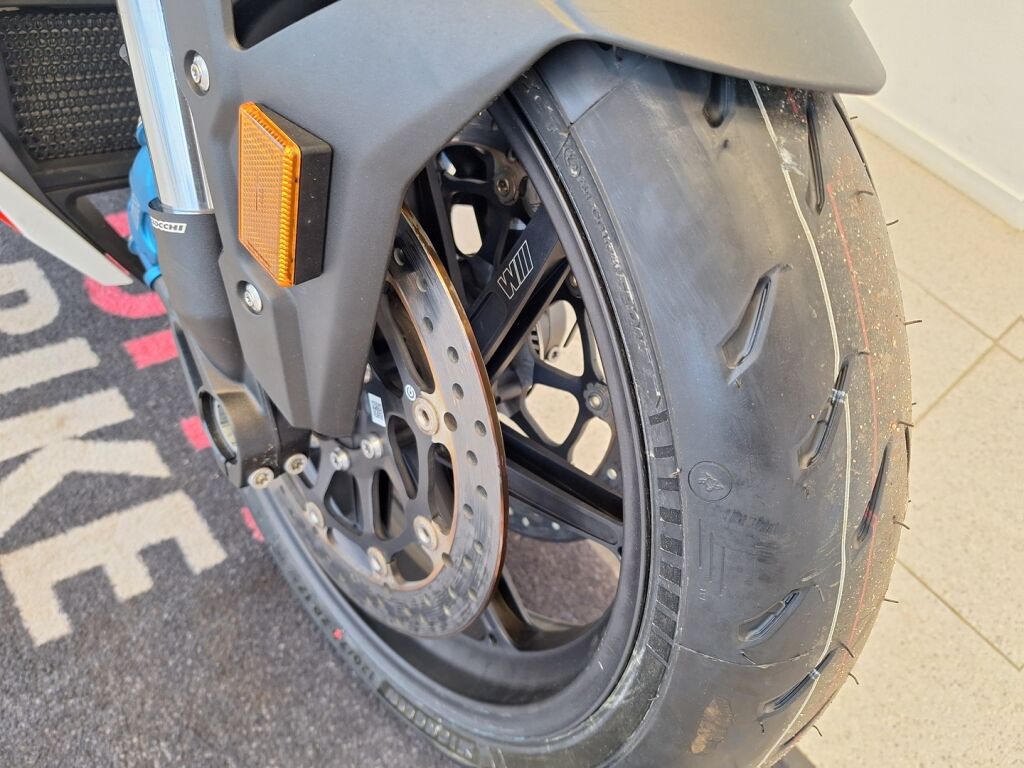 BMW M 2023 Valkoinen