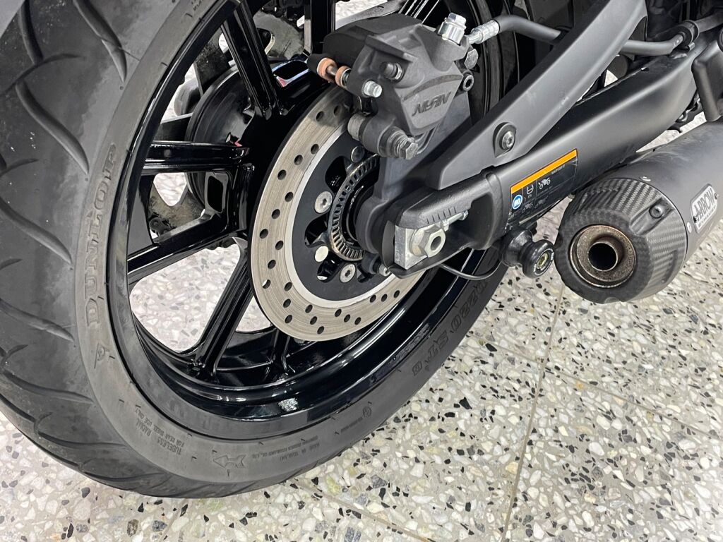 Kawasaki VULCAN 2022 