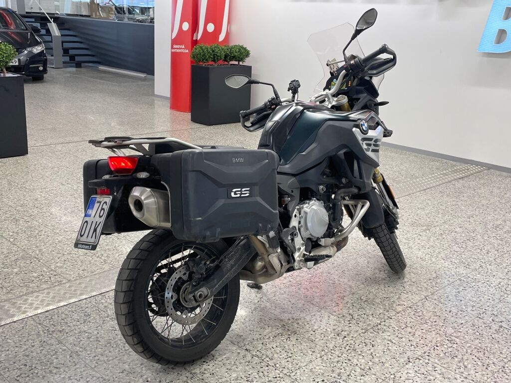 BMW F 2019 Vihreä