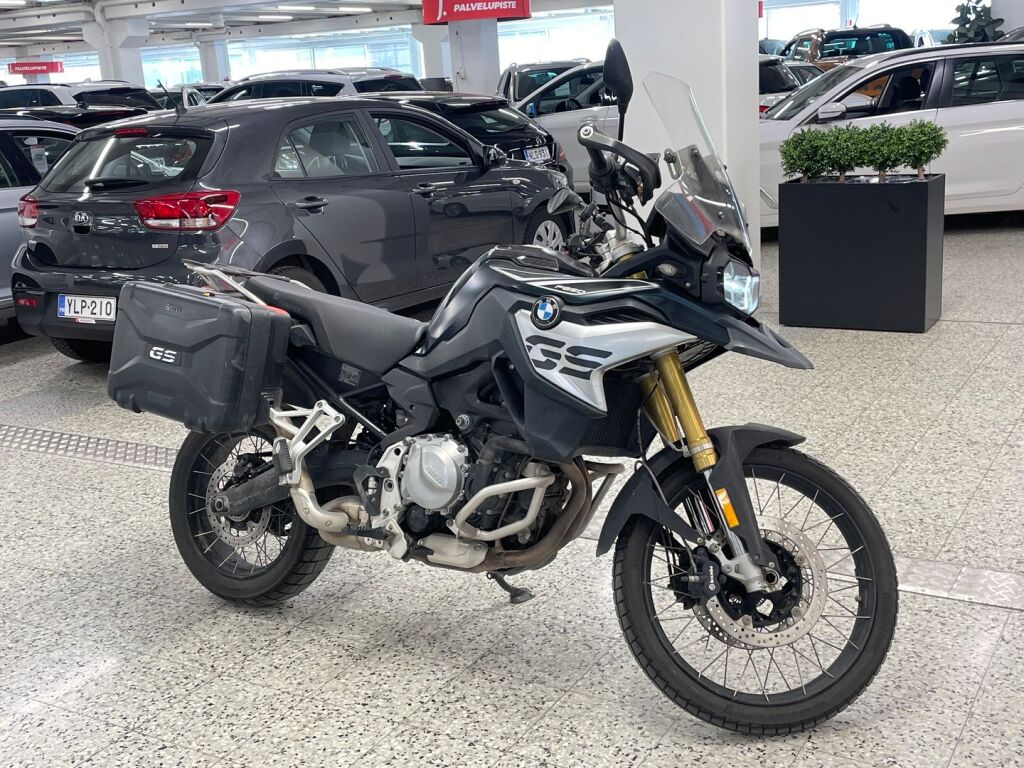 BMW F 2019 Vihreä