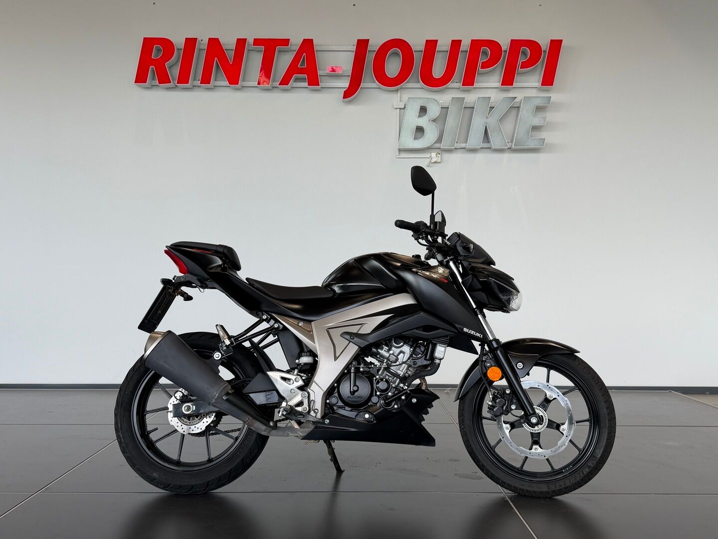 Suzuki GSX-S