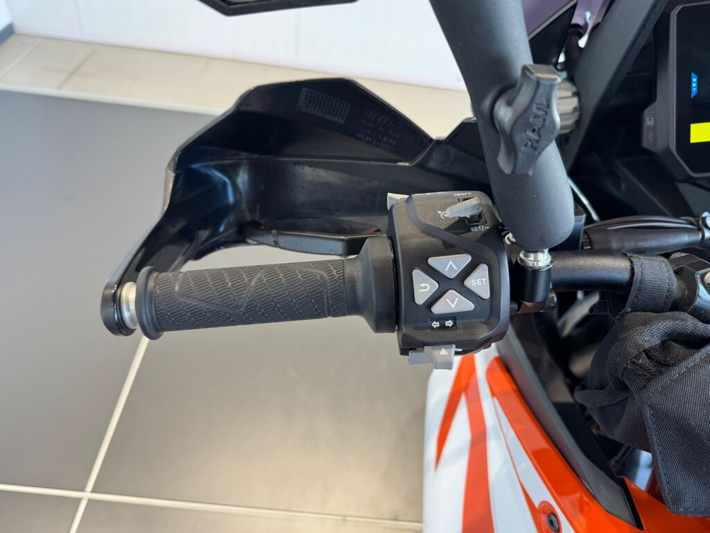 Ktm 1290 2017 Valkoinen