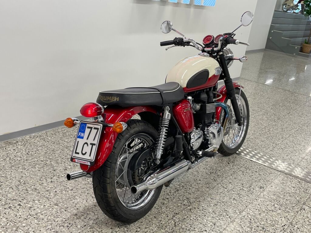 Triumph BONNEVILLE 2012 