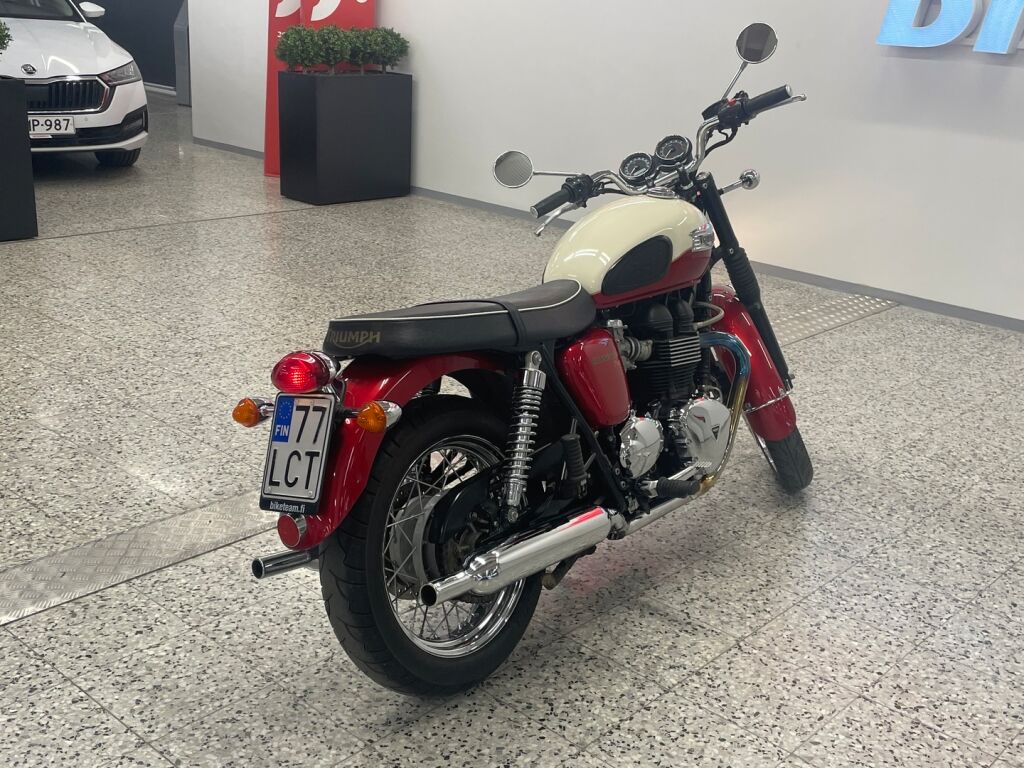Triumph BONNEVILLE 2012 