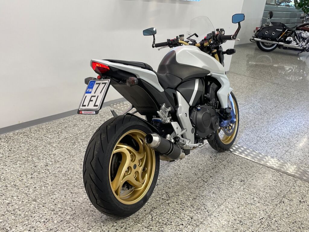 Honda CB 2013 