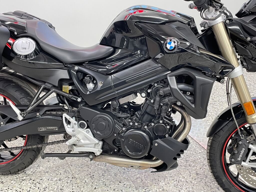 BMW F 2018 Musta