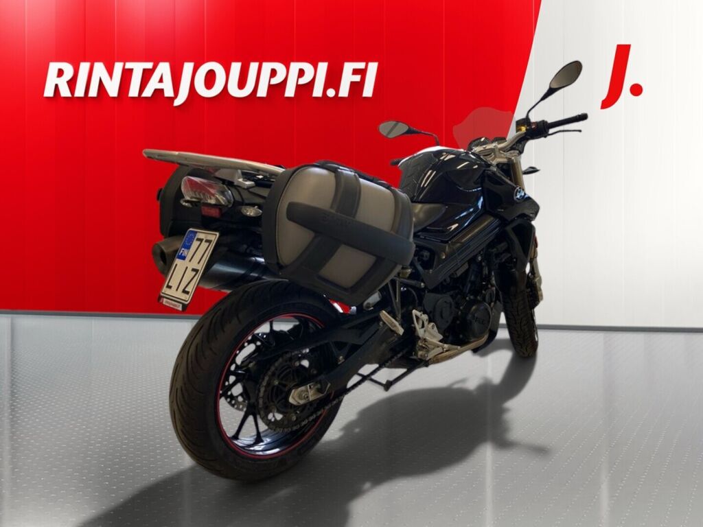 BMW F 2018 Musta