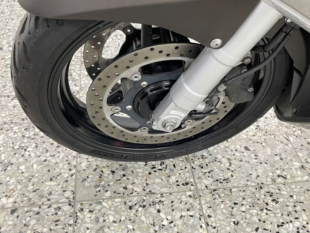 Yamaha FJR 2013 Hopea