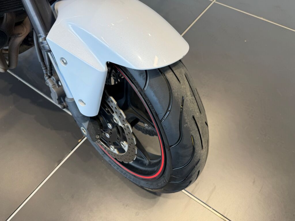 Kawasaki Z 2012 