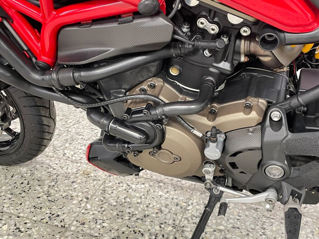 Ducati MONSTER 2015 Punainen