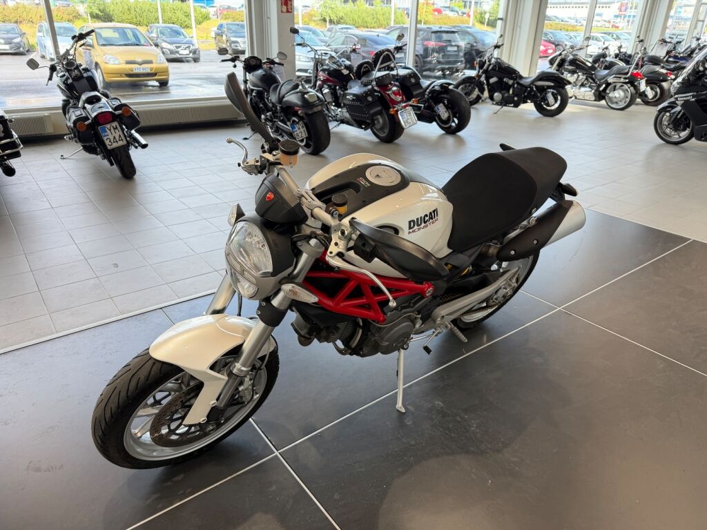 Ducati MONSTER 2011 