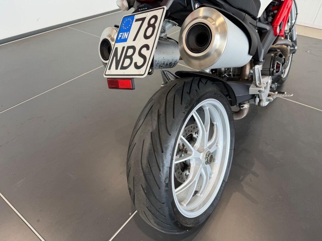 Ducati MONSTER 2011 