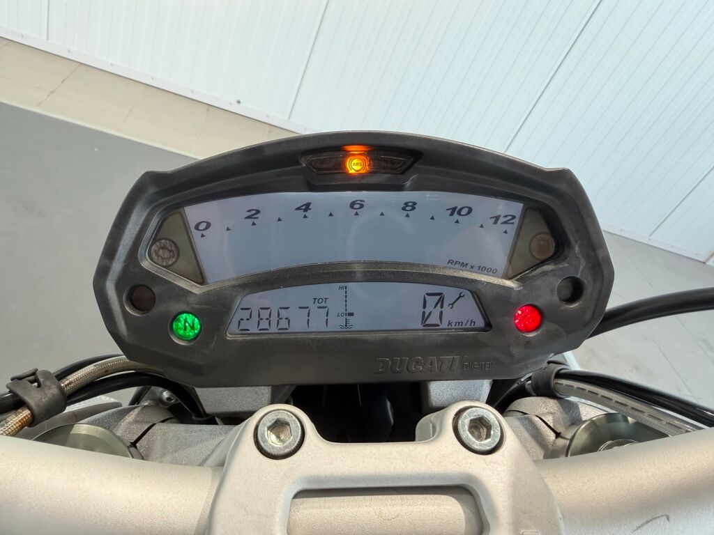 Ducati MONSTER 2011 