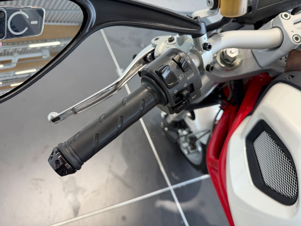 Ducati MONSTER 2011 
